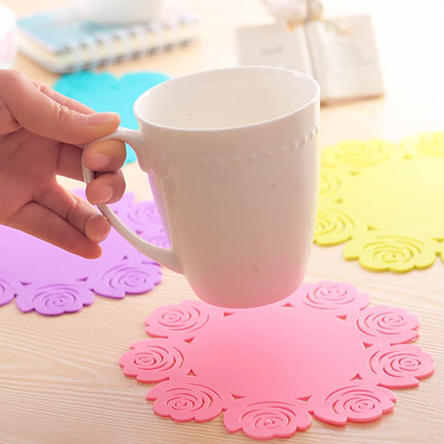 Stylish rose circular placemat for plates and cups